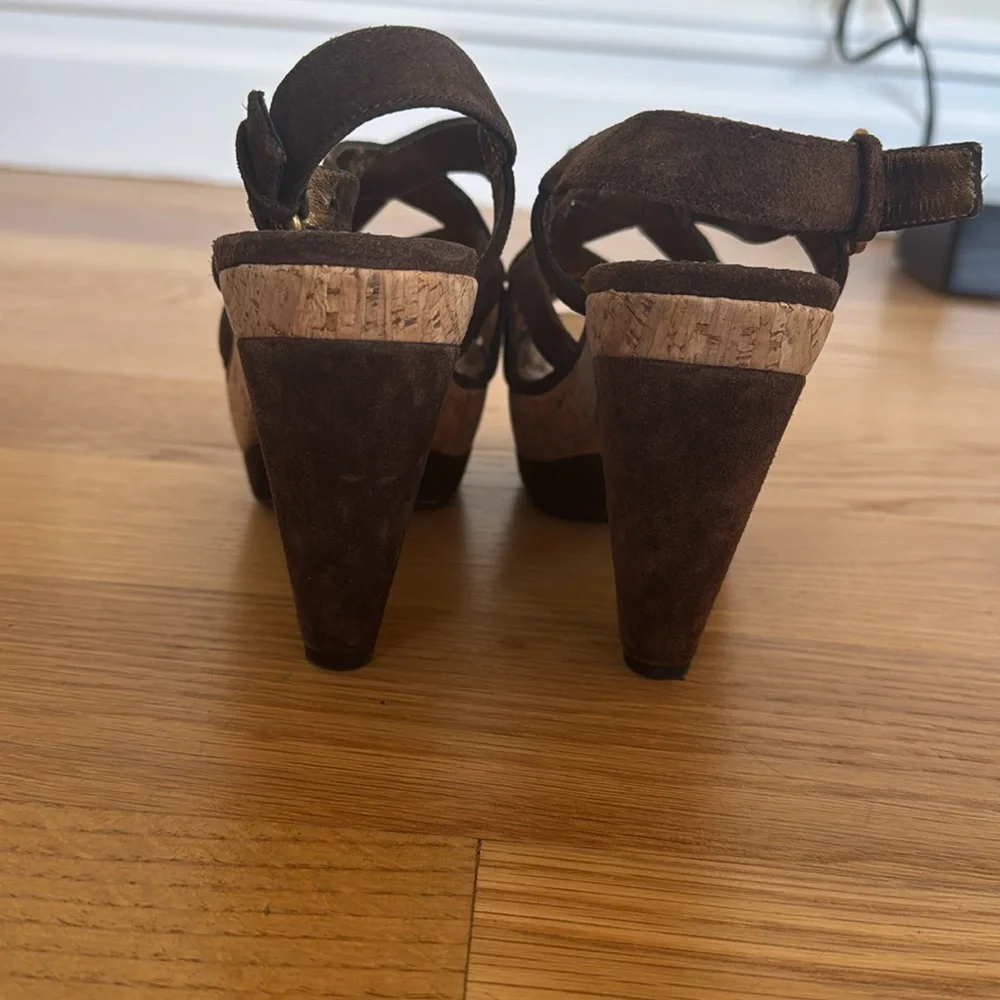 Prada Wedges - Picture 3 of 4